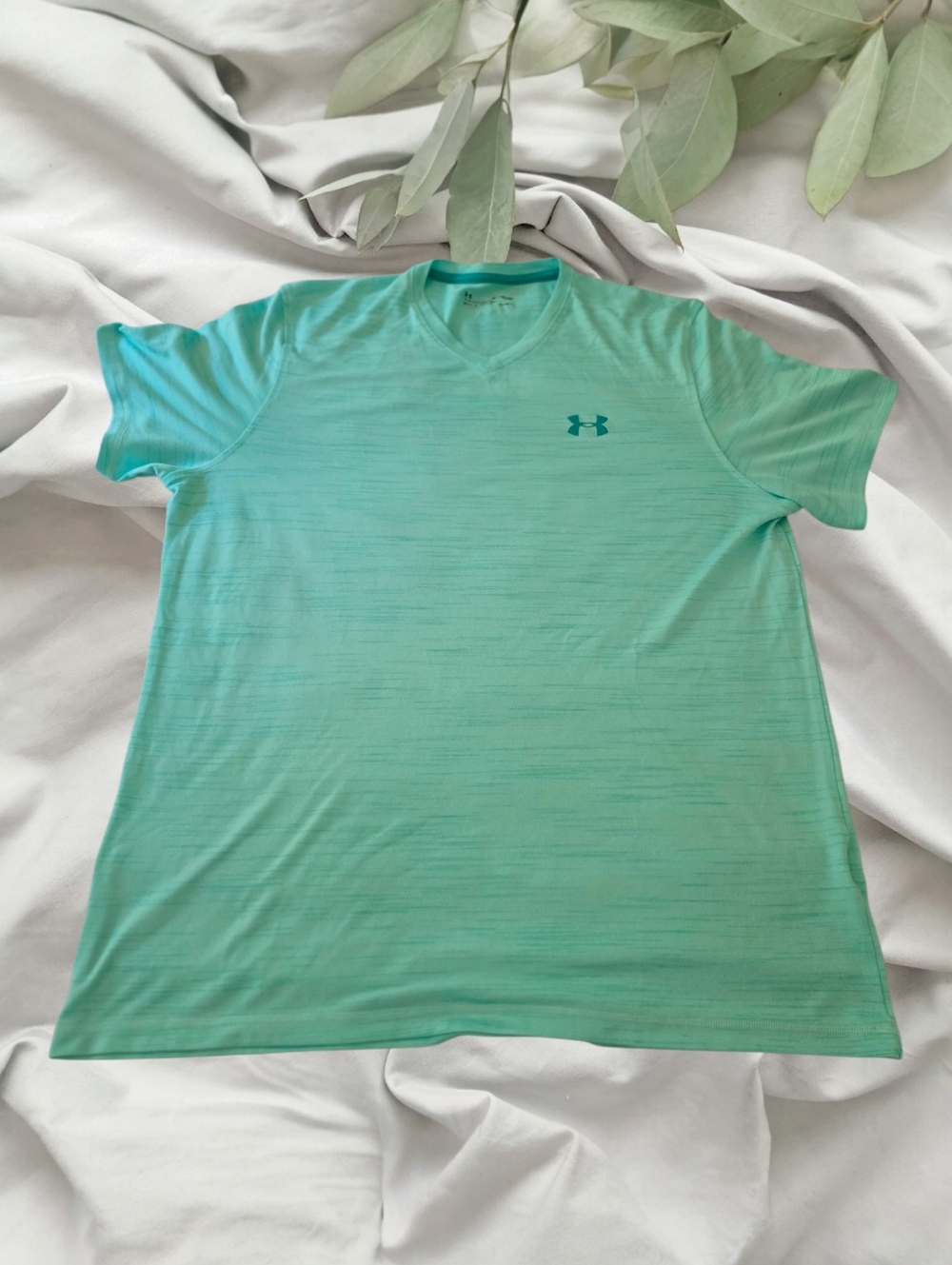 Under Armour UA Tech™ Teal V-Neck Short Sleeve - Moisture Wicking